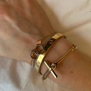 CARTIER DIAMANTS LÉGERS BRACELET, ROSE GOLD